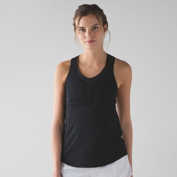 Lululemon Beat The Heat Tank. Black. 2 In 1 Tank & Bra (No Pads). Size 4. - Picture 2 of 9
